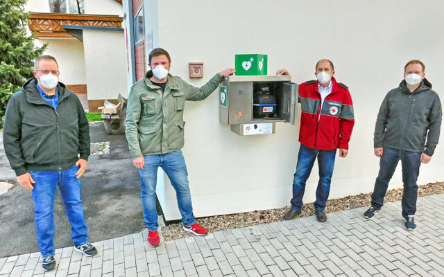 Neuer Defibrillator in Guttenthau