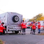 12 Stunden im Einsatz bei Bombenfund in Bayreuth – BRK unterstützt Evakuierungsmaßnahmen für Bombenräumarbeiten.