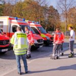 12 Stunden im Einsatz bei Bombenfund in Bayreuth – BRK unterstützt Evakuierungsmaßnahmen für Bombenräumarbeiten.