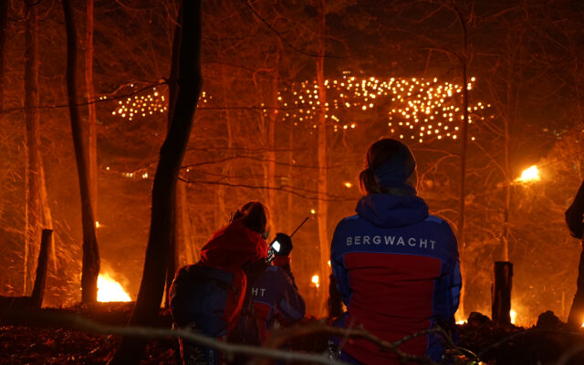 Rund 12.000 Besucher waren beim Beschluß der ewigen Anbetung am 6.1.2023 in Pottenstein. Nur zwei Einsätze hatte die Bergwacht, die den Sanitätsdienst traditionell übernommen hatte, zu verzeichnen.