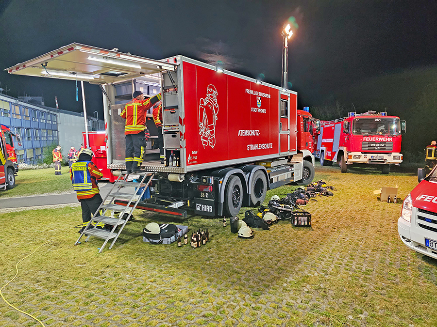 Am 06.05. wurden Einsatzkräfte des BRK-Kreisverbandes Bayreuth aufgrund Gasaustritts zur Evakuierung eines Pegnitzer Krankenhauses gerufen,