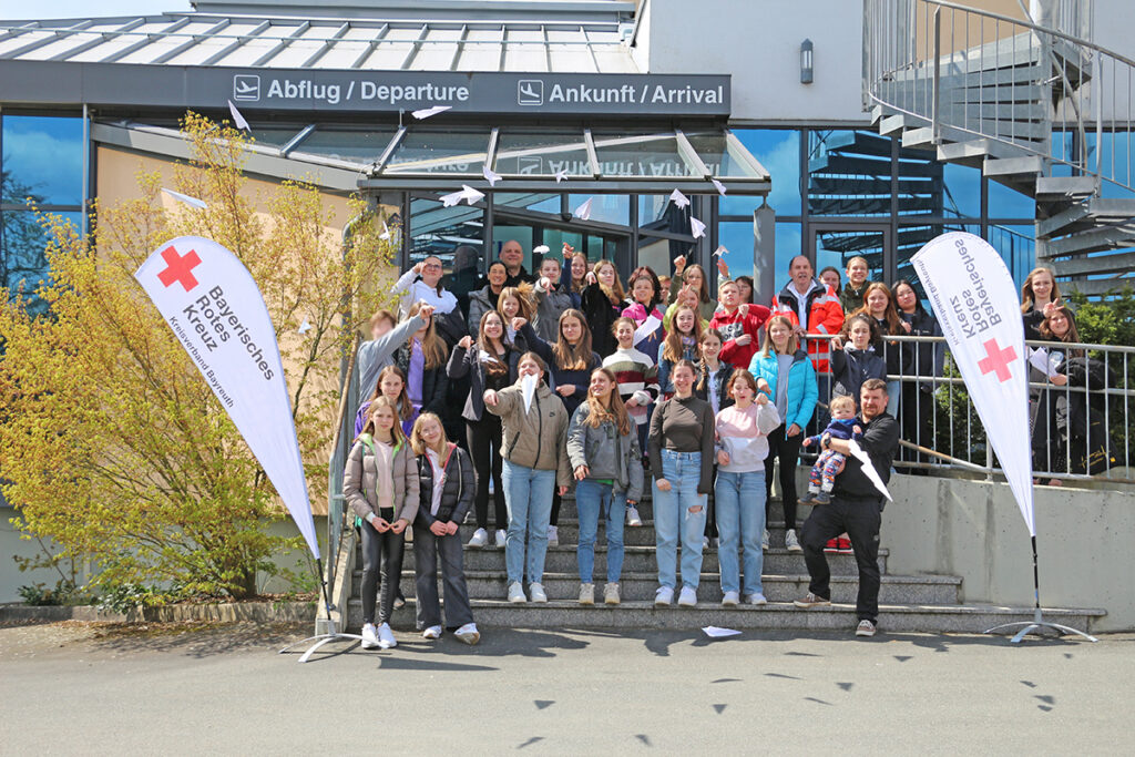 Unter dem Motto „Überfliegerin gesucht!“ konnten am Girls'day 40 Mädchen für einen Tag die Welt des BRK-Rettungsdienstes und der ADAC-Luftrettung entdecken.