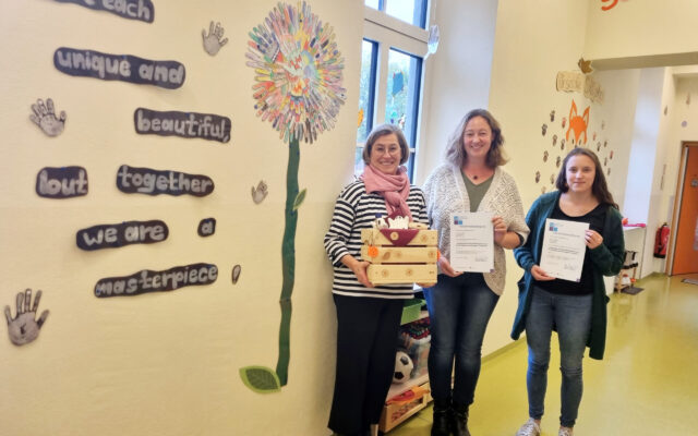 Frau Dohm-Giegler (pädagogischen Qualitätsbegleitung) mit den Einrichtungsleiterinnen des BRK-Kinderhauses und des BRK-Kindernestes.