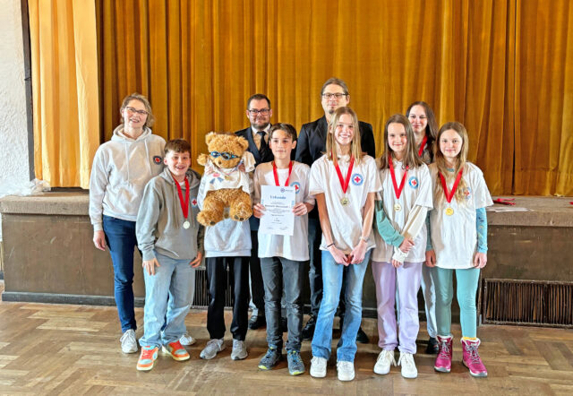 Stufe II (Altersgruppe 11-13 Jahre): 1. Platz Wasseracht Ortsgruppe Bayreuth Gruppe 1