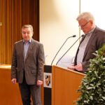 Mit dem großen Ehrenzeichen des BRKs wurde Peter Maisel für seinen 50jährigen Dienst für das BRK ausgezeichnet.