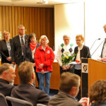 Mitglieder der BRK-Bereitschaften und der Wasserwacht aus Bayreuth wurden für 40 Jahr Dienst mit dem silbernen Ehrenzeichen des BRKs ausgezeichnet. Mit im Bild Oberbürgermsiter Ebersberger