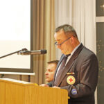Josef Markhof - Bereitschaftsleiter der BRK-Bereitschaft Fichtelberg, beim Verlesen der 100-jährigen Chronik der BRK-Bereitschaft Fichtelberg.
