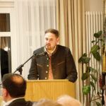 Bürgermeister Sebastian Voit - beim Grußwort anlässlich des 100-jährigen Jubiläums der BRK-Bereitschaft Fichtelberg.