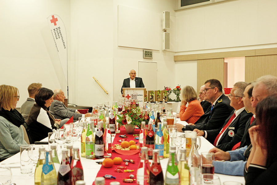 Außergewöhnliches Engagement und große Verantwortung für das BRK – BRK-Bayreuth ehrt langjährige Vorstandsmitglieder