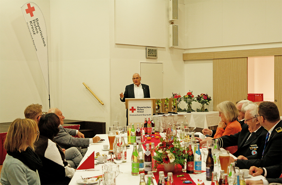 Außergewöhnliches Engagement und große Verantwortung für das BRK – BRK-Bayreuth ehrt langjährige Vorstandsmitglieder