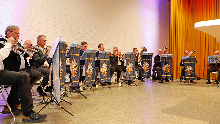 20 Jahre PSNV-Team Bayreuth – zwei Jahrzehnte menschliche Fürsorge in Krisensituationen - Bläsergruppe der Bayreuther Polizei.