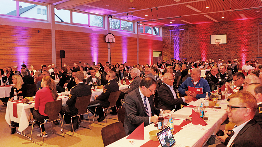 20 Jahre PSNV-Team Bayreuth – zwei Jahrzehnte menschliche Fürsorge in Krisensituationen. Blick in den Saal.