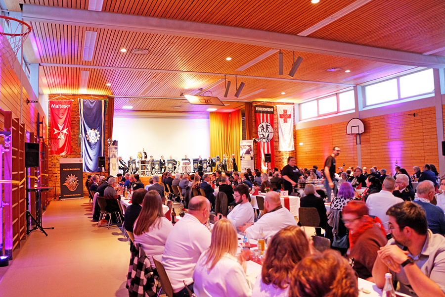 20 Jahre PSNV-Team Bayreuth – zwei Jahrzehnte menschliche Fürsorge in Krisensituationen. Blick in den Saal.