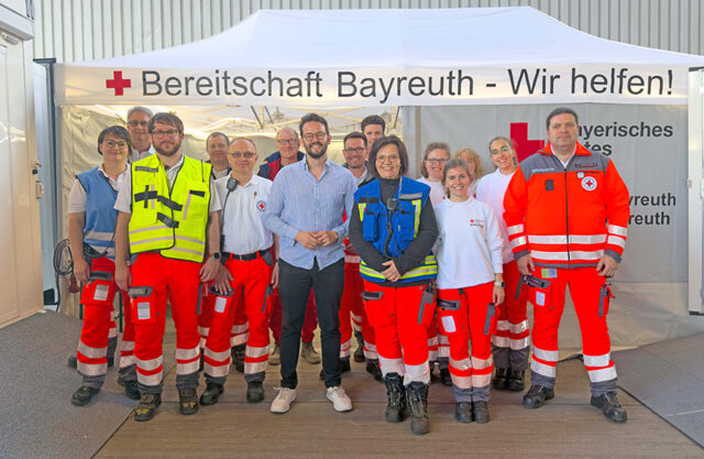 Bayreuther OB Dr. Zippel besucht das BRK