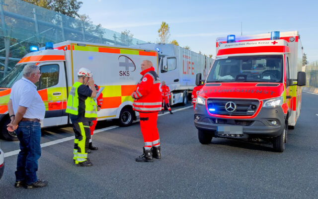 Einsatzkräfte am Einsatzort.